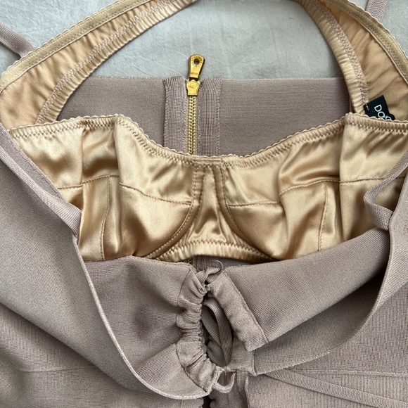 D&G Lace Up Tank - Picture 3 of 4